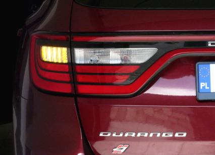 Dodge Durango - modyfikacja lamp tylnych z USA na EU