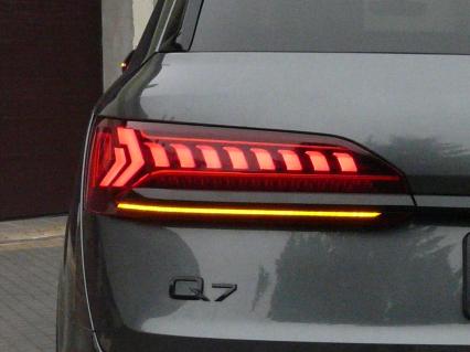 Audi Q7 II po liftingu (2020-2024) modyfikacja lamp z wersji USA na EU  