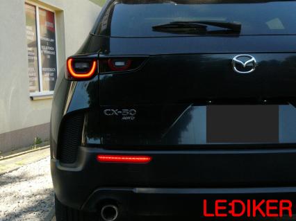 Mazda CX-50 (2022) - modyfikacja oświetlenia postojowego przód