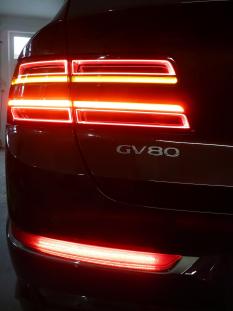 Genesis GV80 (2020)  montaż lamp EU