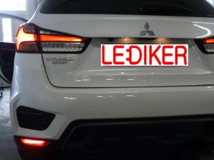 Mitsubishi Outlander  Sport (2020)  tylne światło przeciwmgłowe USA > EU